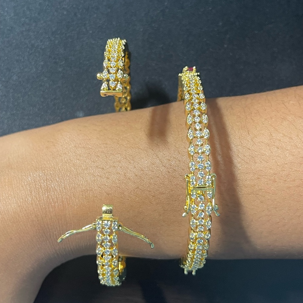Gold bangles - Picture 4 of 7